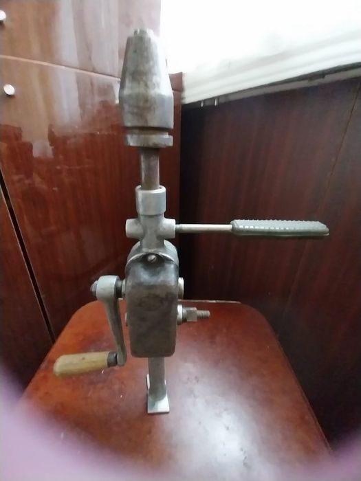 Продам дрель ручную