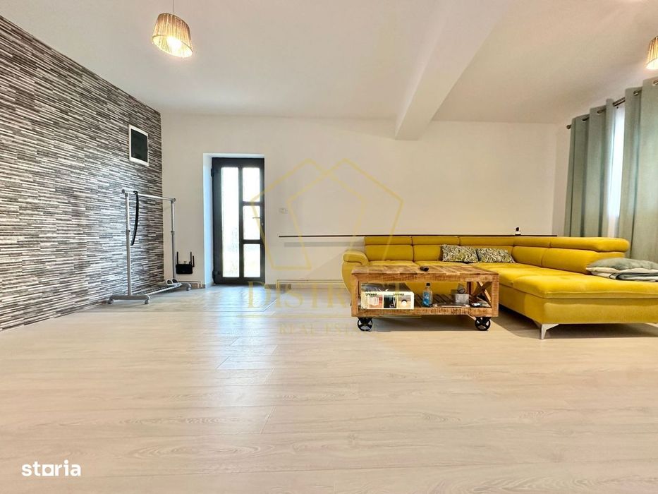 Duplex cu 4 camere si dressing mobilat in Giroc zona Planetelor la asf