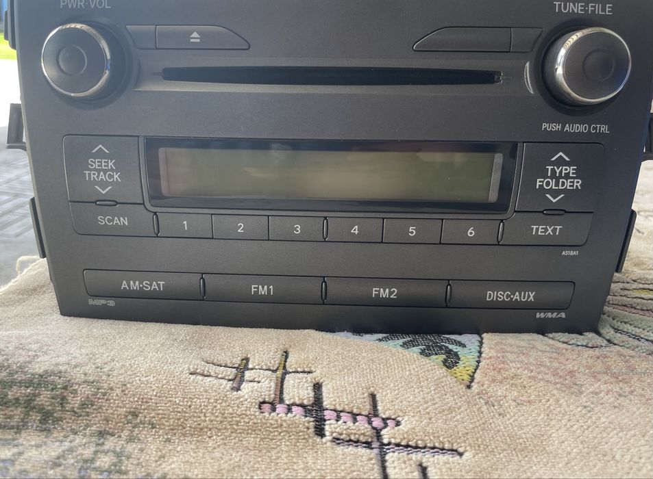 Продам автомагнитолу