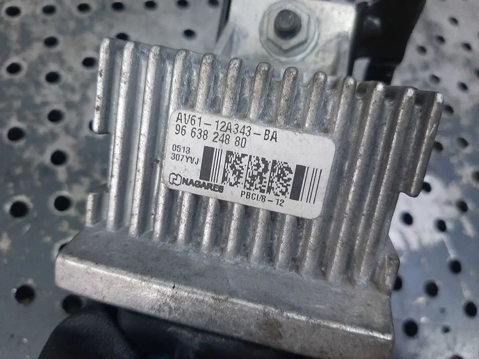 releu bujii 2.2 d 224dt  land rover range rover evoque l538  av61-12a343-ba