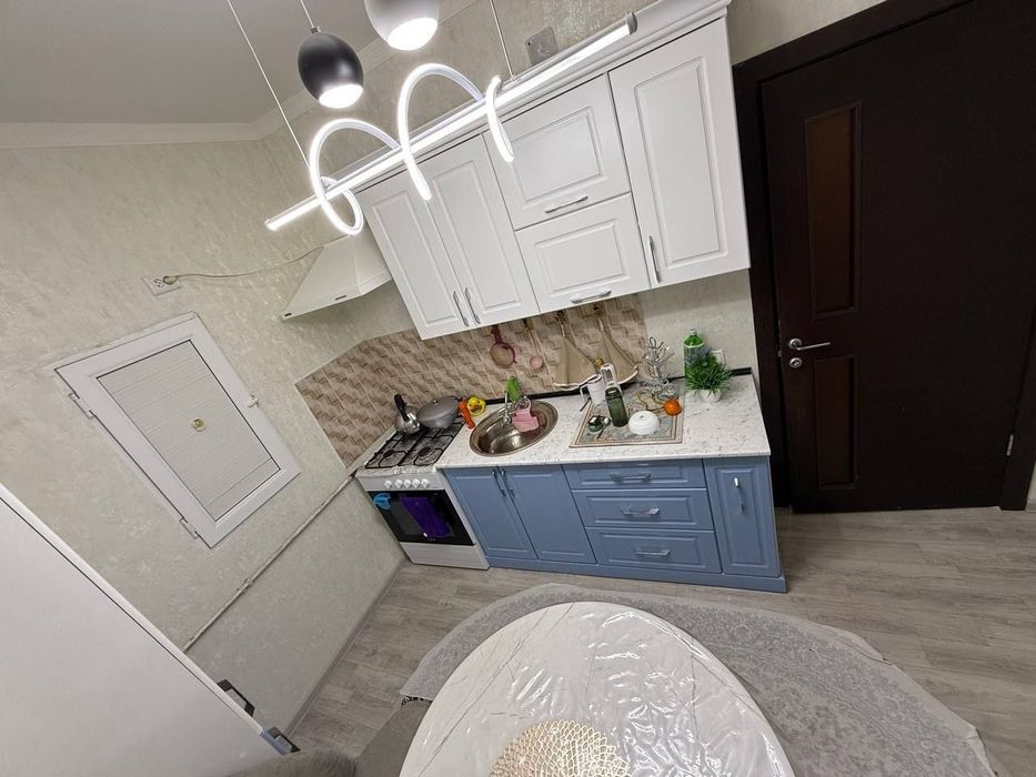 Санат саройи олдида Янги курилган Дом 3х квартира