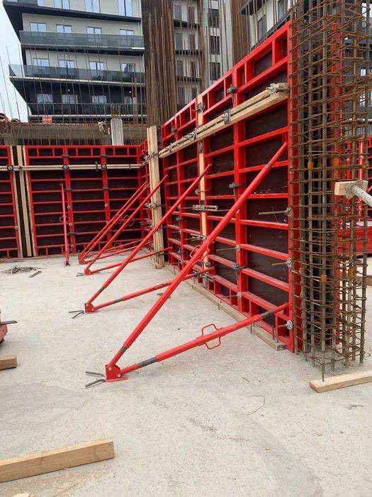 Опалубка крупнощитовая