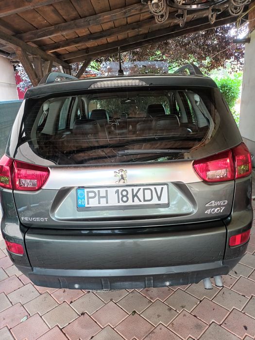 Vând auto PEUGEOT 4007 SUV 4×4