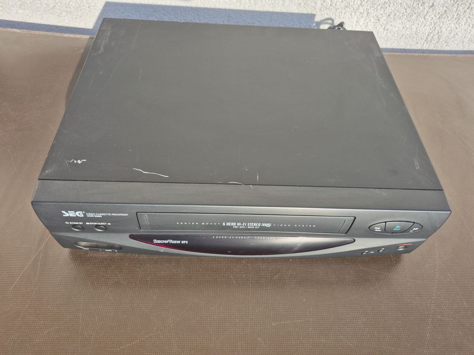 Vând video casette recorder marca SEG model VCR-5200,fabricat made in Europe 

- Turbo timer

- Digital Studio Picture Control 

-