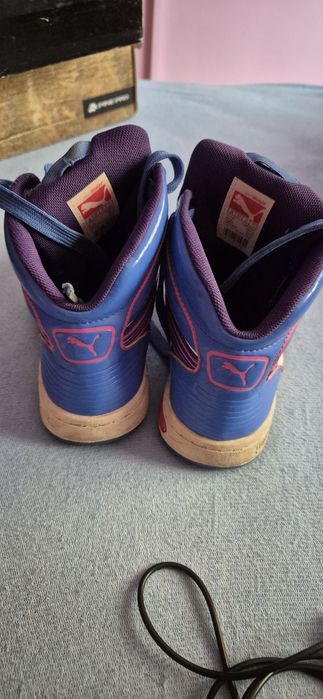 Vând adidași copii,firma puma, unisex.