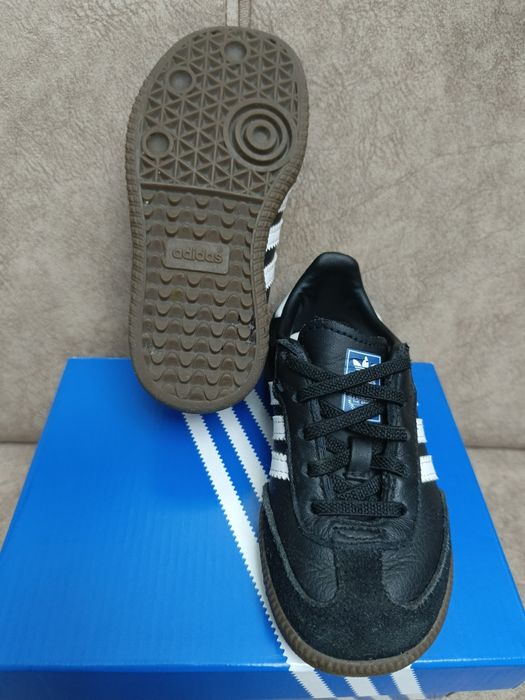 Кроссовки Adidas детские