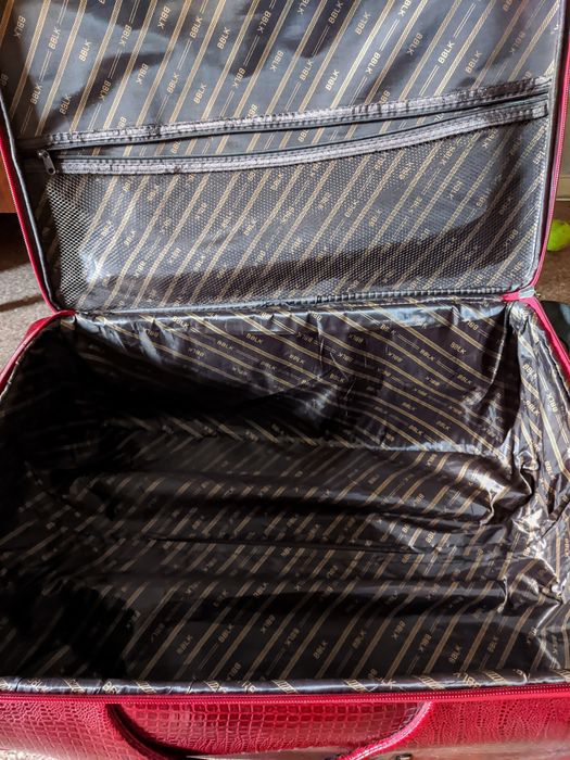 Чемодан большой 71×51×32