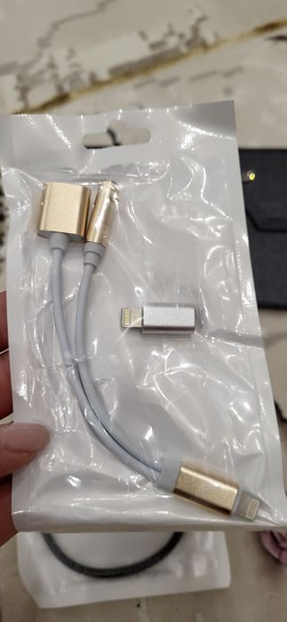 Зарядки на  айфон