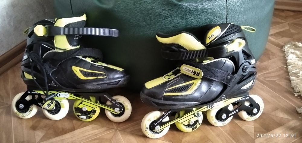 Продам Роликовые коньки