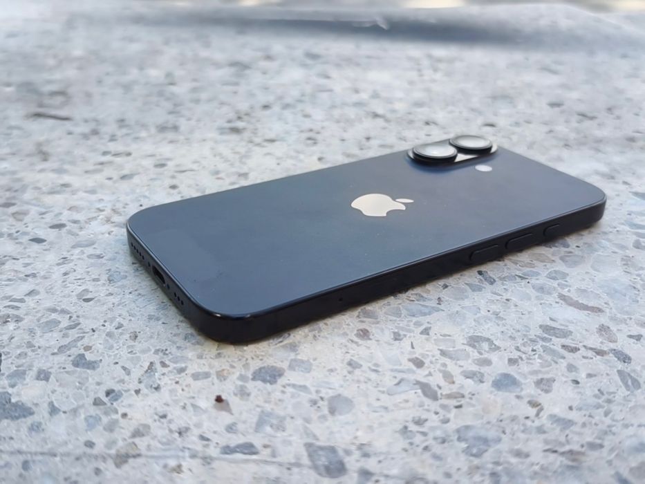 Iphone 16 128gb АКБ 93%