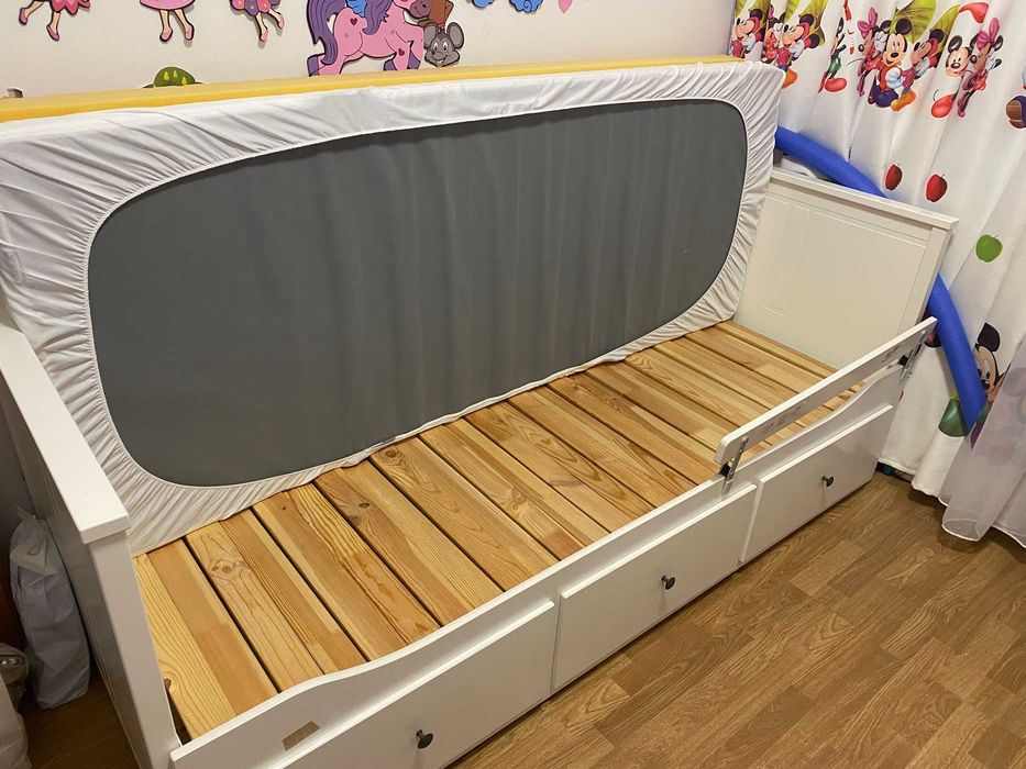 Vand cadru divan