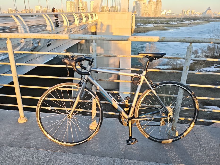 Продам шоссейный велосипед