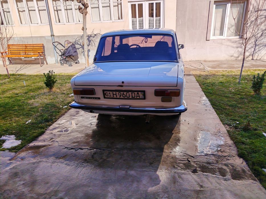 Ваз 21 011 sróchna sotiladi