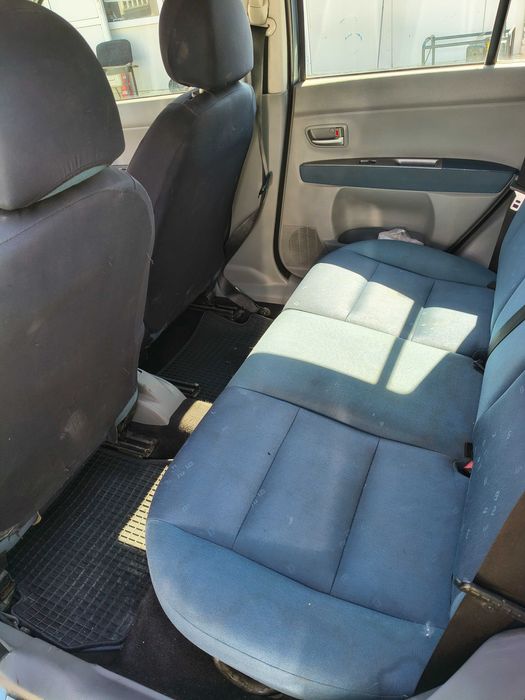 продавам MAZDA 2