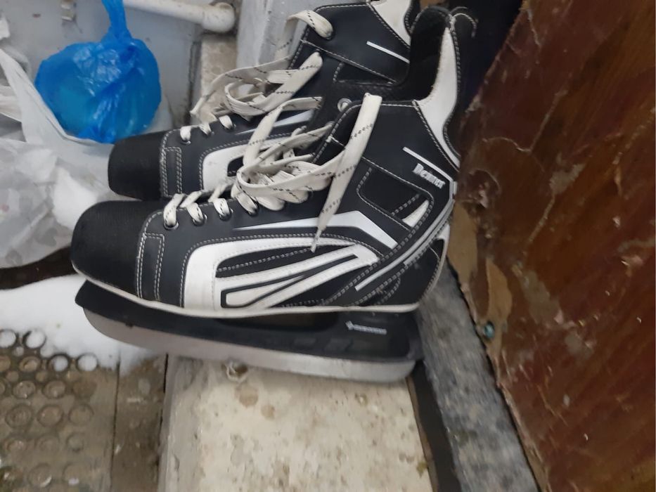 Коньки размер 42-43