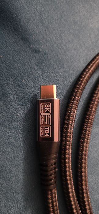 Cable 1m usb C to usb C - 240W, 8K, 40 gbps