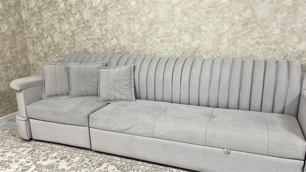 Продам диван, 3 метра раздвигаеться