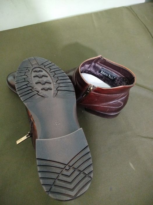 Продам Итальянские сапоги.