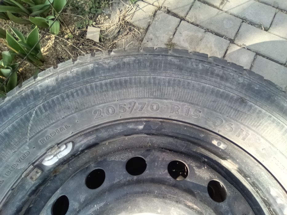 Продам шины Б/У.