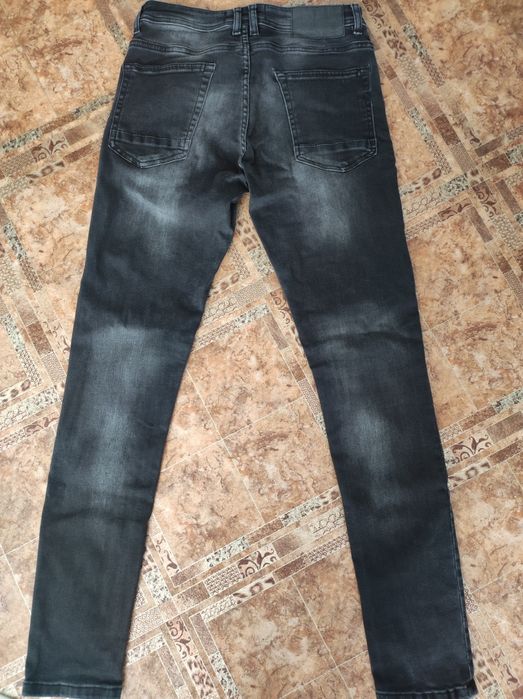 Джинсы в отличном состоянии