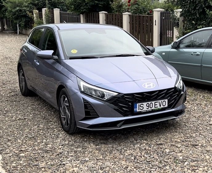 Hyundai i20, 1.2, Led Line, 2024, 10.000 km, + anvelope iarna cu jante