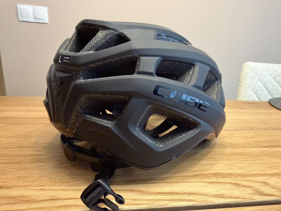 Каска CUBE ROAD RACE black L (58-62)