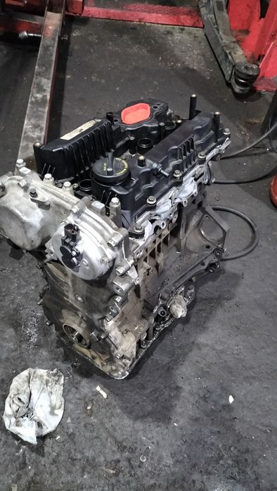 Двигатель автомобиля