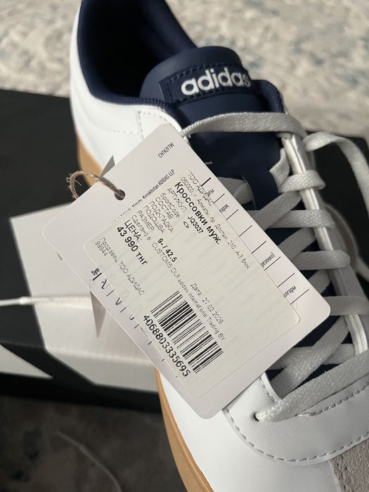 Обувь Adidas новые 44 размер