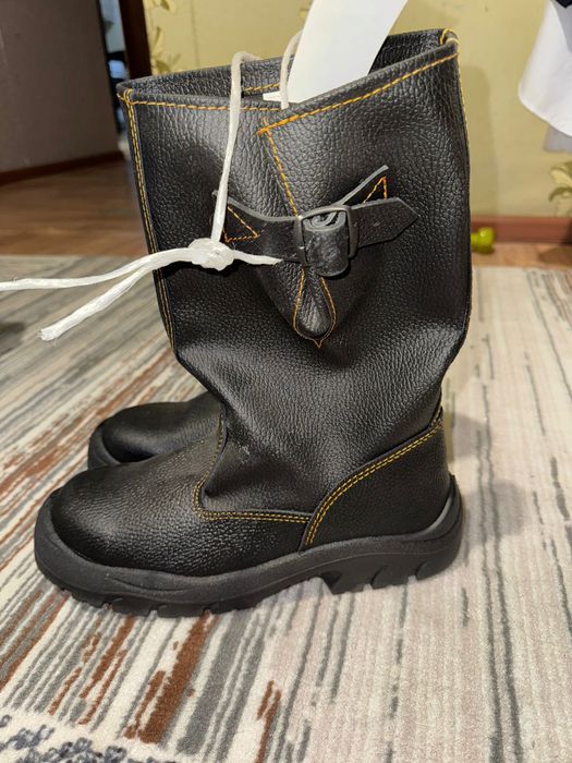 Продам рабочие вещи новые