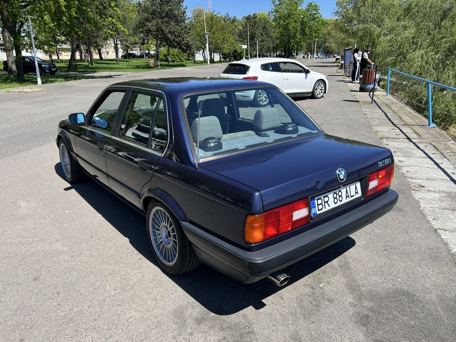 De vanzare Bmw E30 318i
