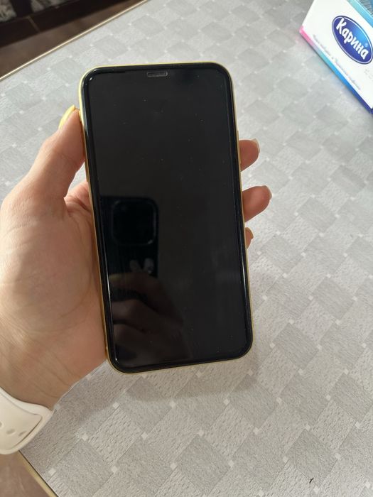 Продам Iphone 11