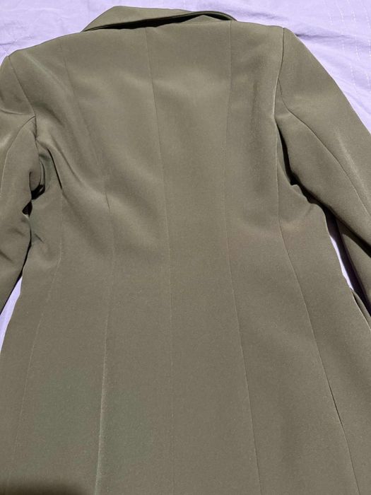 Дамско кафяво вталено сако