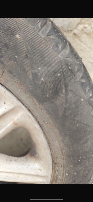 Продавам джанти и гуми