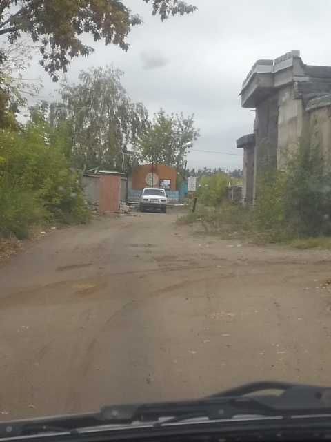 Участок под постройки  (БОЛЬШОГО .ГАРАЖА .СКЛАД)