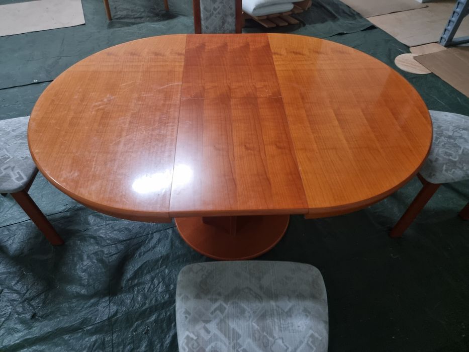 Masa cu scaune ( extensibila )