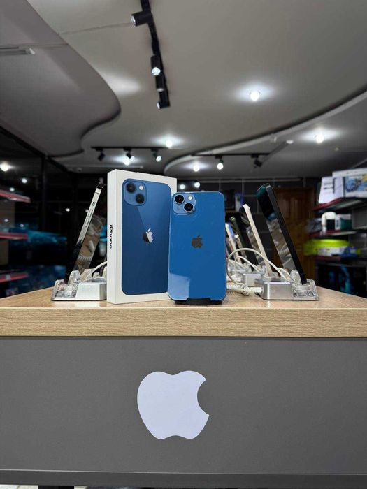 Телефон iPhone 13 256/Айфон 13 256