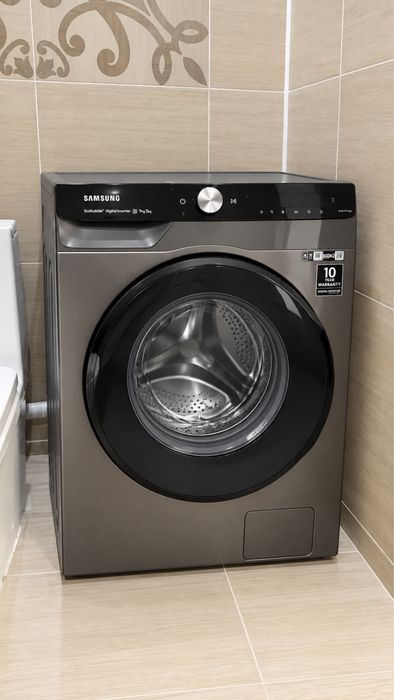 Продаю стиральную машину Samsung 9 кг