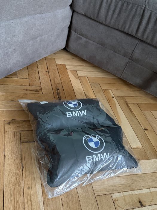 Възглавнички за врат BMW