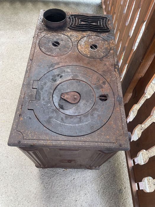 Печка на дърва  марка REKOR