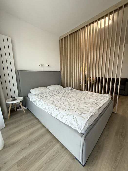 Propietar inchiriez studio Brasov
