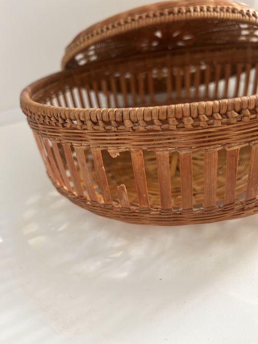 плетеная корзина