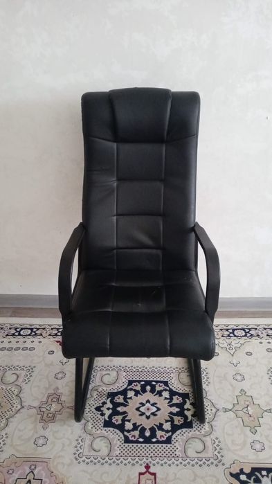 Продаётся кресло