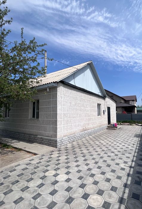 Большой дом много комнатный