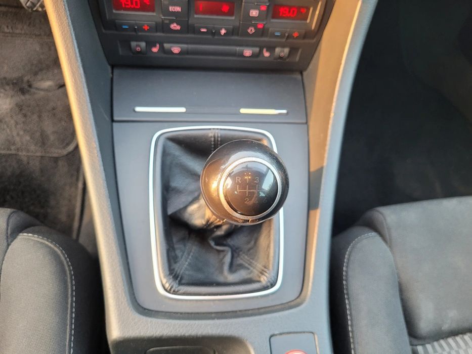 SEAT Exeo 2011 - 2.0 TDI 170 cp | Manuală | euro 5 | Rate fără avans | Garanție
