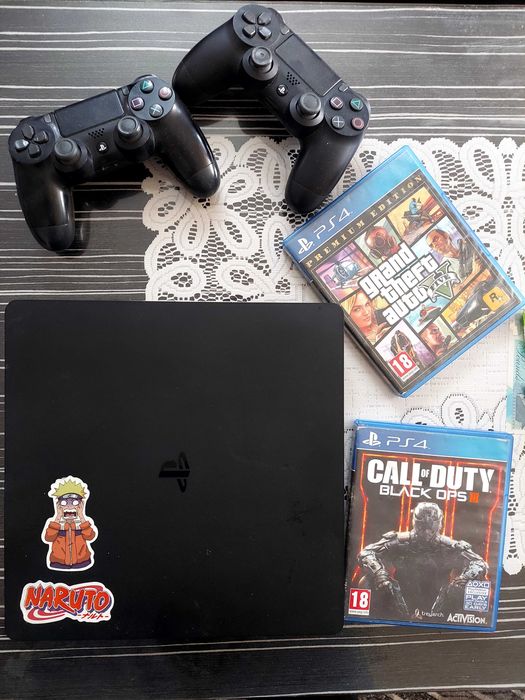 PS4 slim със акаунт на който + 30 игри