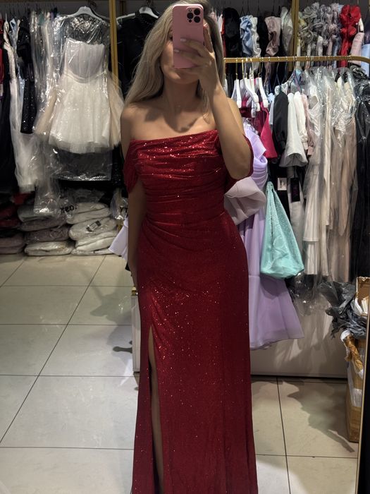 Продается платье