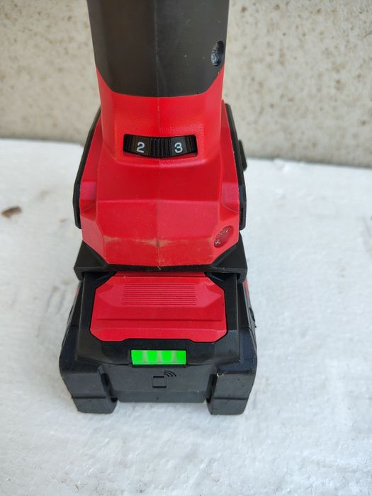 Flex cu variator turatie hilti Ag 4s  nuron. Are cu baterie