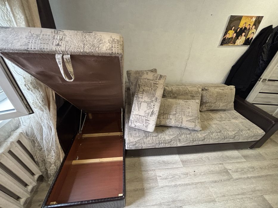 Продам диван в отличном состоянии
