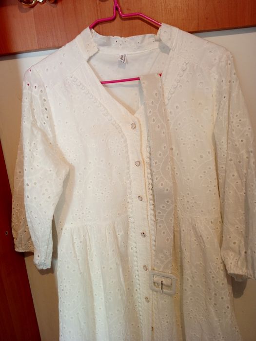 Платье красиво..