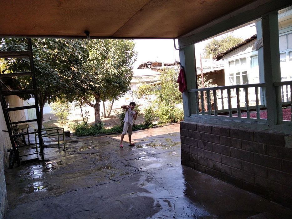 Дом срочно Бешкайрагоч 5соток Фасад 16 метр